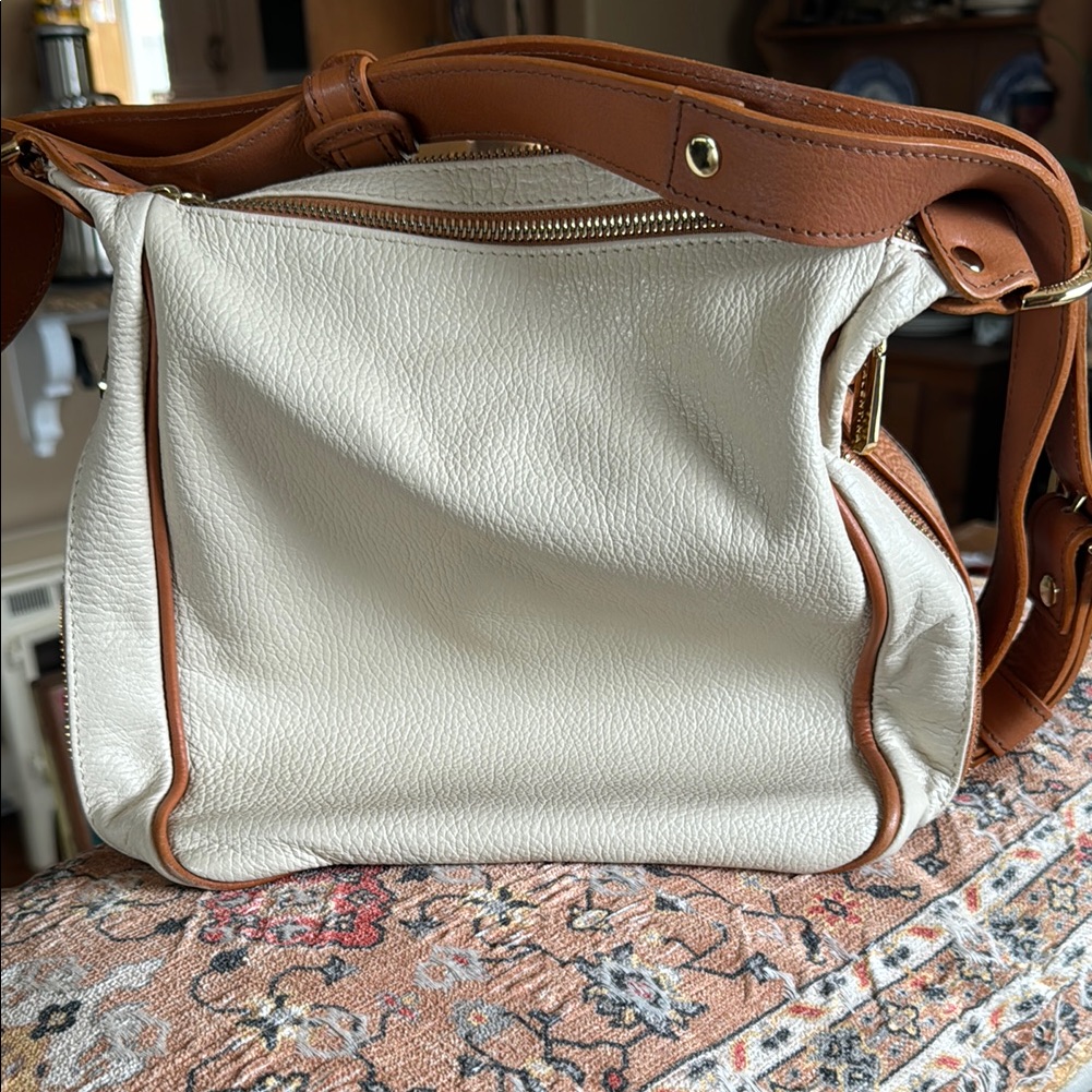 Elegant Cream Pebbled Texture, Leather Shoulder Bag.Made In Italy.